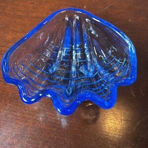 Blue Glass Footed Clamshell Trinket Dish. (E)